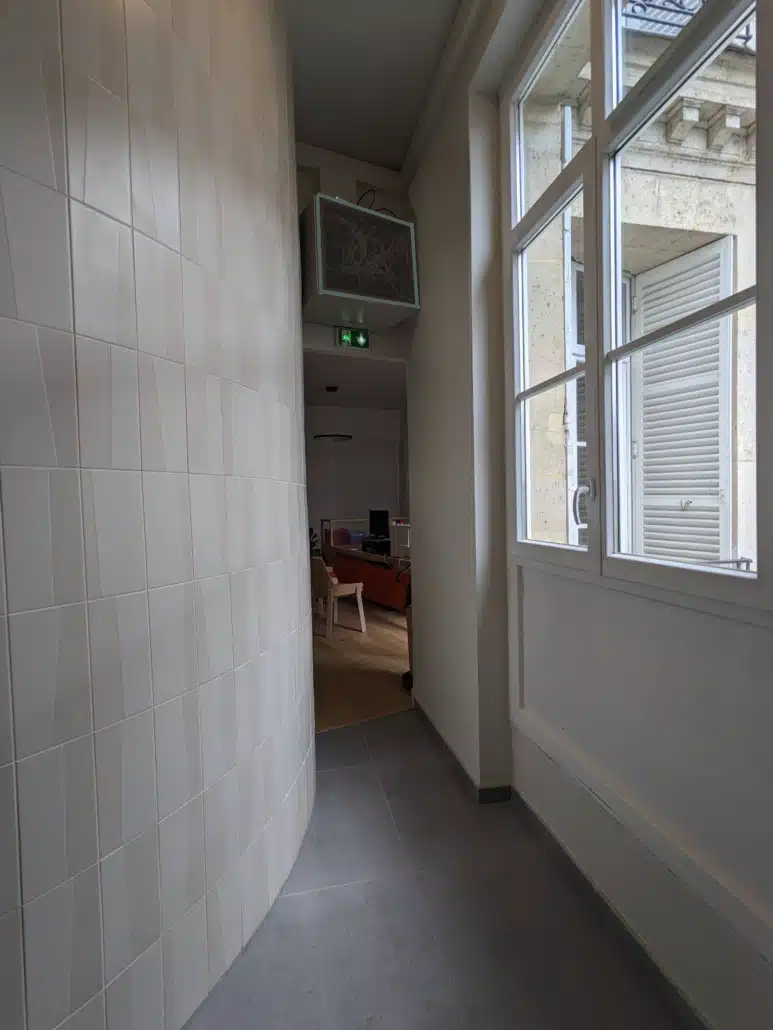 Passage de la cuisine vers l'Accueil après rénovation